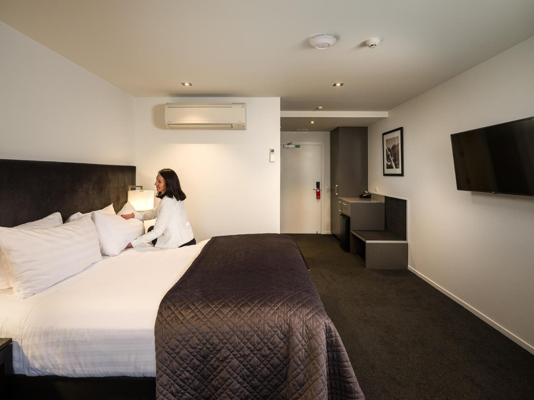 Carnmore Chateau Marlborough Blenheim Exterior foto A room at the hotel